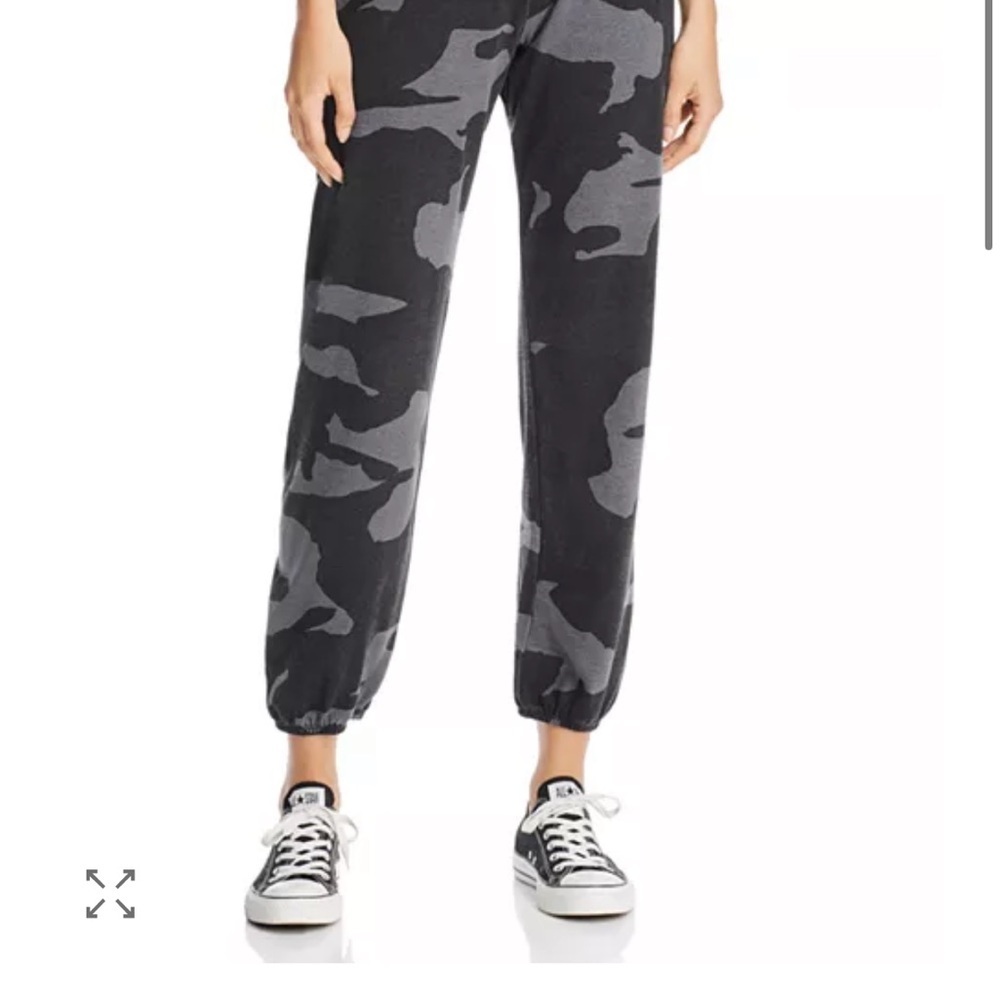 Monrow Camo Vintage Olive Green Soft Sweatpants - Small
